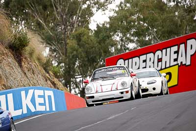 71;12-April-2009;1977-Porsche-911-Carrera;Australia;Bathurst;Cary-Morsink;FOSC;Festival-of-Sporting-Cars;Marque-and-Production-Sports;Mt-Panorama;NSW;New-South-Wales;auto;motorsport;racing;super-telephoto