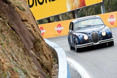 175;12-April-2009;1961-Jaguar-Mk-II;Australia;Bathurst;Brian-Durack;FOSC;Festival-of-Sporting-Cars;Mt-Panorama;NSW;New-South-Wales;Regularity;YAA58G;auto;motorsport;racing;super-telephoto