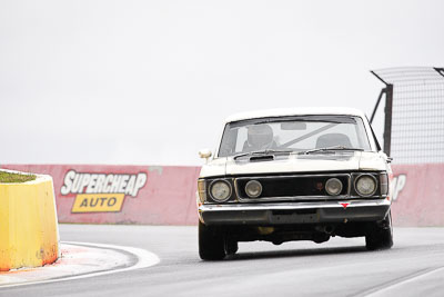 50;12-April-2009;1970-Ford-Falcon-GTHO;Australia;Bathurst;FOSC;Festival-of-Sporting-Cars;Graeme-Wakefield;Historic-Touring-Cars;Mt-Panorama;NSW;New-South-Wales;auto;classic;motorsport;racing;super-telephoto;vintage