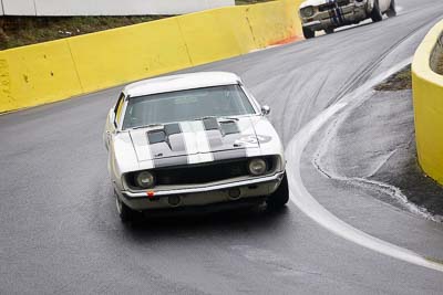 197;12-April-2009;1969-Chevrolet-Camaro;Australia;Bathurst;Darren-Collins;FOSC;Festival-of-Sporting-Cars;Historic-Touring-Cars;Mt-Panorama;NSW;New-South-Wales;auto;classic;motorsport;racing;telephoto;vintage