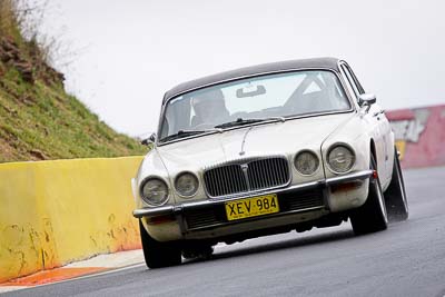 22;12-April-2009;1977-Daimler-66;Australia;Bathurst;FOSC;Festival-of-Sporting-Cars;Hugh-Hodgkinson;Mt-Panorama;NSW;New-South-Wales;Regularity;auto;motorsport;racing;super-telephoto