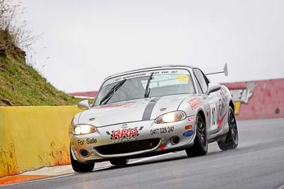 10;12-April-2009;2001-Mazda-MX‒5-SP;Australia;Bathurst;FOSC;Festival-of-Sporting-Cars;Mazda-MX‒5;Mazda-MX5;Mazda-Miata;Mt-Panorama;NSW;New-South-Wales;Regularity;Russell-Battisson;auto;motorsport;racing;super-telephoto