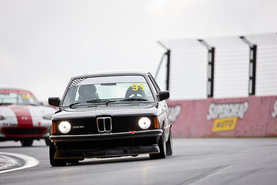 91;12-April-2009;1981-BMW-E21-JPS-Replica;Australia;Bathurst;FOSC;Festival-of-Sporting-Cars;Mt-Panorama;NSW;New-South-Wales;QPH455;Rama-Higgins;Regularity;auto;motorsport;racing;super-telephoto