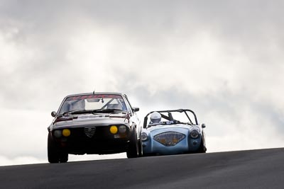 351;12-April-2009;1978-Alfa-Romeo-GTV-Coupe;Australia;Bathurst;FOSC;Festival-of-Sporting-Cars;Historic-Sports-Cars;Mt-Panorama;NSW;New-South-Wales;Steve-Constantinidis;auto;classic;motorsport;racing;super-telephoto;vintage