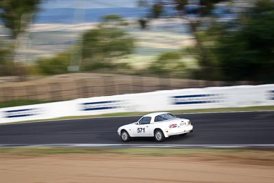 571;12-April-2009;1990-Mazda-MX‒5;Australia;BOB451;Bathurst;FOSC;Festival-of-Sporting-Cars;Mazda-MX‒5;Mazda-MX5;Mazda-Miata;Mt-Panorama;NSW;New-South-Wales;Regularity;Robert-Gage;auto;motion-blur;motorsport;racing;telephoto