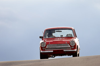 11;12-April-2009;1963-Ford-Cortina;Australia;Bathurst;FOSC;Festival-of-Sporting-Cars;Gordon-Saunders;Mt-Panorama;NSW;New-South-Wales;Regularity;auto;motorsport;racing;super-telephoto