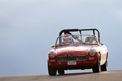 133;12-April-2009;1965-MGB-Roadster;35449H;Australia;Bathurst;FOSC;Festival-of-Sporting-Cars;Mt-Panorama;NSW;New-South-Wales;Regularity;Richard-Watts;auto;motorsport;racing;super-telephoto