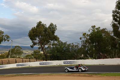 39;12-April-2009;1986-Morgan-Plus-8;Australia;Bathurst;FOSC;Festival-of-Sporting-Cars;Graeme-Downer;Mt-Panorama;NSW;New-South-Wales;Regularity;auto;clouds;motorsport;racing;sky;wide-angle