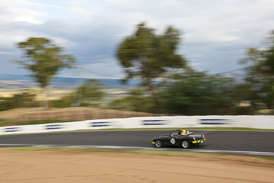 30;12-April-2009;1995-MGR-V8;Alan-Heritage;Australia;Bathurst;FOSC;Festival-of-Sporting-Cars;MG030;Mt-Panorama;NSW;New-South-Wales;Regularity;auto;motion-blur;motorsport;racing;wide-angle