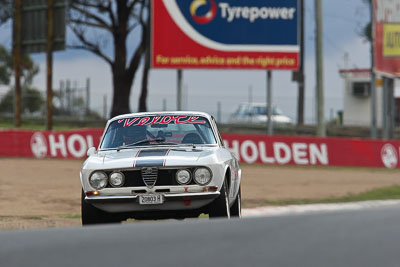 7;12-April-2009;1969-Alfa-Romeo-GTV;20803H;Australia;Bathurst;FOSC;Festival-of-Sporting-Cars;Mt-Panorama;NSW;New-South-Wales;Paul-Young;Sports-Touring;auto;motorsport;racing;super-telephoto
