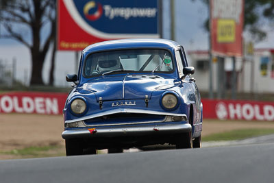 52;12-April-2009;1957-Simca-Aronde;Australia;Bathurst;FOSC;Festival-of-Sporting-Cars;Geoff-Rose;Mt-Panorama;NSW;New-South-Wales;Sports-Touring;auto;motorsport;racing;super-telephoto