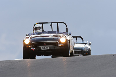 22;12-April-2009;1971-MGB-Roadster;36460H;Australia;Bathurst;FOSC;Festival-of-Sporting-Cars;Geoff-Pike;Mt-Panorama;NSW;New-South-Wales;Sports-Touring;auto;motorsport;racing;super-telephoto