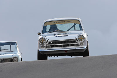 126;12-April-2009;1964-Ford-Cortina;Australia;Bathurst;Bob-Stewart;FOSC;Festival-of-Sporting-Cars;Mt-Panorama;NSW;New-South-Wales;Sports-Touring;auto;motorsport;racing;super-telephoto