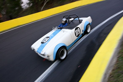 119;12-April-2009;1963-MG-Midget;Australia;Bathurst;Colin-Dodds;FOSC;Festival-of-Sporting-Cars;Marque-and-Production-Sports;Mt-Panorama;NSW;New-South-Wales;auto;motion-blur;motorsport;racing;wide-angle