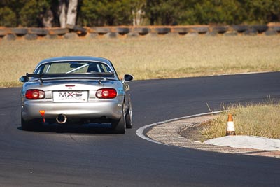 95;6-June-2009;Australia;Group-2A;Group-2B;Matilda-Mravicic;Mazda-MX‒5;Mazda-MX5;Mazda-Miata;Morgan-Park-Raceway;QLD;Queensland;Warwick;auto;motorsport;racing;super-telephoto