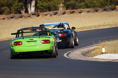 6;6-June-2009;Australia;Group-2A;Group-2B;Luciano-Iezzi;Mazda-MX‒5;Mazda-MX5;Mazda-Miata;Morgan-Park-Raceway;QLD;Queensland;Warwick;auto;motorsport;racing;super-telephoto