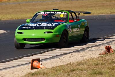 6;6-June-2009;Australia;Group-2A;Group-2B;Luciano-Iezzi;Mazda-MX‒5;Mazda-MX5;Mazda-Miata;Morgan-Park-Raceway;QLD;Queensland;Warwick;auto;motorsport;racing;super-telephoto