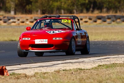 123;6-June-2009;Australia;Group-2F;Mazda-MX‒5;Mazda-MX5;Mazda-Miata;Morgan-Park-Raceway;QLD;Queensland;Steven-Head;Warwick;auto;motorsport;racing;super-telephoto