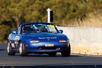 44;6-June-2009;Australia;Gary-Ballinger;Mazda-MX‒5;Mazda-MX5;Mazda-Miata;Morgan-Park-Raceway;QLD;Queensland;Regularity;Warwick;auto;motorsport;racing;super-telephoto