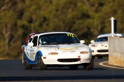 777;6-June-2009;Australia;Group-2F;Mazda-MX‒5;Mazda-MX5;Mazda-Miata;Michael-Hall;Morgan-Park-Raceway;QLD;Queensland;Warwick;auto;motorsport;racing;super-telephoto