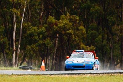 32;7-June-2009;Australia;Mazda-MX‒5;Mazda-MX5;Mazda-Miata;Mike-Calcutt;Morgan-Park-Raceway;QLD;Queensland;Regularity;Warwick;auto;motorsport;racing;super-telephoto