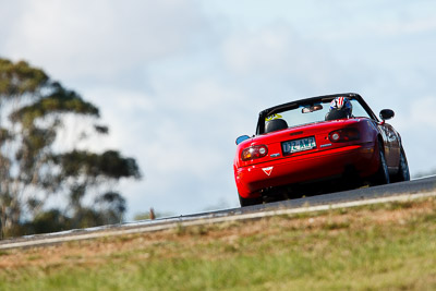 25;7-June-2009;Australia;Henri-Van-Roden;Mazda-MX‒5;Mazda-MX5;Mazda-Miata;Morgan-Park-Raceway;QLD;Queensland;Regularity;Warwick;auto;motorsport;racing;sky;super-telephoto