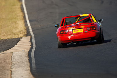 18;7-June-2009;Australia;Jim-Lowe;Mazda-MX‒5;Mazda-MX5;Mazda-Miata;Morgan-Park-Raceway;QLD;Queensland;Regularity;Warwick;auto;motorsport;racing;super-telephoto