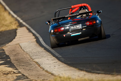 90;7-June-2009;Australia;Fred-Douglas;Group-2A;Group-2B;Mazda-MX‒5;Mazda-MX5;Mazda-Miata;Morgan-Park-Raceway;QLD;Queensland;Warwick;auto;motorsport;racing;super-telephoto