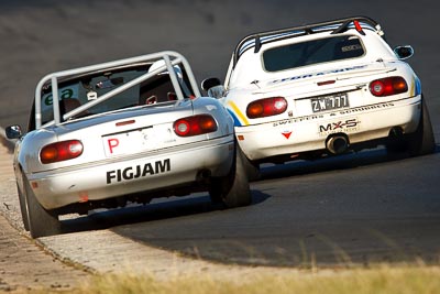777;7-June-2009;Australia;Group-2F;Mazda-MX‒5;Mazda-MX5;Mazda-Miata;Michael-Hall;Morgan-Park-Raceway;QLD;Queensland;Warwick;auto;motorsport;racing;super-telephoto