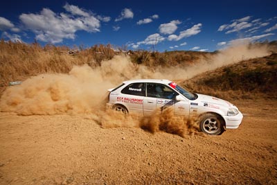 13;19-July-2009;Australia;Craig-Newell;Honda-Civic;Jimna;Linda-Newell;QLD;QRC;Queensland;Queensland-Rally-Championship;Sunshine-Coast;auto;clouds;corner;dirt;dust;gravel;motorsport;racing;scenery;sky;special-stage;wide-angle