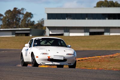 177;1994-Mazda-MX‒5;24-July-2009;Australia;FOSC;Festival-of-Sporting-Cars;Mazda-MX‒5;Mazda-MX5;Mazda-Miata;NSW;Narellan;New-South-Wales;Oran-Park-Raceway;Paul-Freeland;Regularity;auto;motorsport;racing;super-telephoto