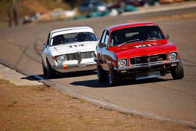 101;1972-Holden-Torana-GTR-XU‒1;24-July-2009;Australia;FOSC;Festival-of-Sporting-Cars;Group-N;Historic-Touring-Cars;NSW;Narellan;New-South-Wales;Oran-Park-Raceway;Vince-Macri;auto;classic;historic;motorsport;racing;super-telephoto;vintage