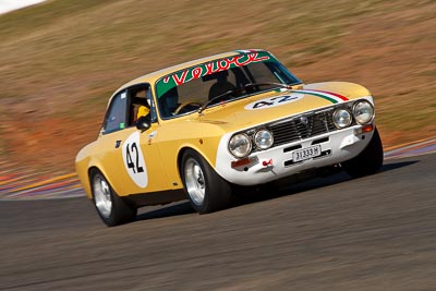42;1972-Alfa-Romeo-105-GTV-2000;24-July-2009;31333H;Australia;FOSC;Festival-of-Sporting-Cars;Group-S;NSW;Narellan;New-South-Wales;Oran-Park-Raceway;Stuart-Baillie;auto;classic;historic;motion-blur;motorsport;racing;super-telephoto;vintage