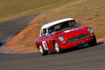 14;1965-MGB-Roadster;24-July-2009;Australia;Darren-Williamson;FOSC;Festival-of-Sporting-Cars;Group-S;MG279;NSW;Narellan;New-South-Wales;Oran-Park-Raceway;auto;classic;historic;motion-blur;motorsport;racing;super-telephoto;vintage