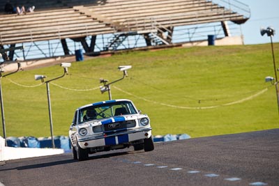 98;1966-Ford-Mustang;24-July-2009;Australia;Bob-Cox;FOSC;Festival-of-Sporting-Cars;Group-N;Historic-Touring-Cars;NSW;Narellan;New-South-Wales;Oran-Park-Raceway;auto;classic;historic;motorsport;racing;super-telephoto;vintage