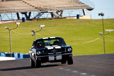 289;1964-Ford-Mustang;24-July-2009;Alan-Shearer;Australia;FOSC;Festival-of-Sporting-Cars;Group-N;Historic-Touring-Cars;NSW;Narellan;New-South-Wales;Oran-Park-Raceway;auto;classic;historic;motorsport;racing;super-telephoto;vintage