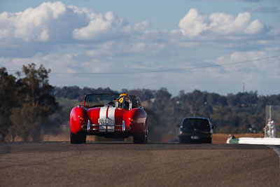 913;1999-DRB-AC-Cobra-Replica;24-July-2009;Australia;FOSC;Festival-of-Sporting-Cars;NSW;Narellan;New-South-Wales;Oran-Park-Raceway;Peter-Georgiou;Regularity;auto;motorsport;racing;super-telephoto