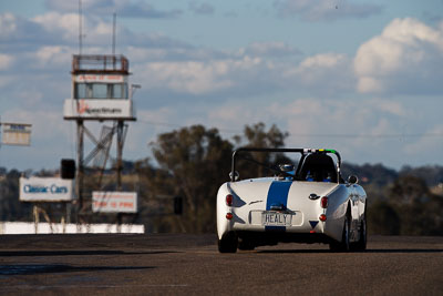 70;1960-Austin-Healey-Sprite-Mk-I;24-July-2009;Australia;FOSC;Festival-of-Sporting-Cars;Group-S;Judith-Dorrell;NSW;Narellan;New-South-Wales;Oran-Park-Raceway;auto;classic;historic;motorsport;racing;super-telephoto;vintage