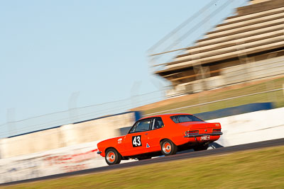 43;02067H;1971-Holden-Torana-GTR-XU‒1;24-July-2009;Australia;East;FOSC;Festival-of-Sporting-Cars;NSW;Narellan;New-South-Wales;Oran-Park-Raceway;Regularity;auto;motion-blur;motorsport;racing;super-telephoto