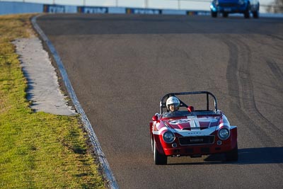 28;1968-Datsun-2000-Sports;24-July-2009;Australia;FOSC;Festival-of-Sporting-Cars;Group-S;Jason-Lea;NSW;Narellan;New-South-Wales;Oran-Park-Raceway;auto;classic;historic;motorsport;racing;super-telephoto;vintage