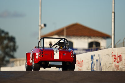 28;1968-Datsun-2000-Sports;24-July-2009;Australia;FOSC;Festival-of-Sporting-Cars;Group-S;Jason-Lea;NSW;Narellan;New-South-Wales;Oran-Park-Raceway;auto;classic;historic;motorsport;racing;super-telephoto;vintage