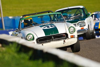 46;1962-MGB-Roadster;25-July-2009;Australia;Bob-Wootton;FOSC;Festival-of-Sporting-Cars;Group-S;NSW;Narellan;New-South-Wales;Oran-Park-Raceway;auto;classic;historic;motorsport;racing;super-telephoto;vintage