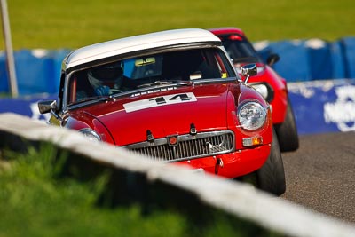 14;1965-MGB-Roadster;25-July-2009;Australia;Darren-Williamson;FOSC;Festival-of-Sporting-Cars;Group-S;MG279;NSW;Narellan;New-South-Wales;Oran-Park-Raceway;auto;classic;historic;motorsport;racing;super-telephoto;vintage