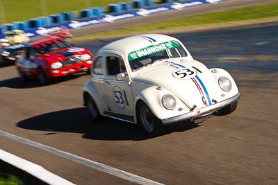531;1958-Volkswagen-Beetle;25-July-2009;Australia;FOSC;Festival-of-Sporting-Cars;Group-S;NSW;Narellan;New-South-Wales;Oran-Park-Raceway;Tom-Law;VW;auto;classic;historic;motion-blur;motorsport;racing;telephoto;vintage