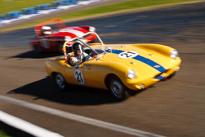 21;1959-Elva-Courier;25-July-2009;Australia;FOSC;Festival-of-Sporting-Cars;Group-S;LM746;NSW;Narellan;New-South-Wales;Oran-Park-Raceway;Rick-Marks;auto;classic;historic;motion-blur;motorsport;racing;telephoto;vintage