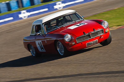 14;1965-MGB-Roadster;25-July-2009;Australia;Darren-Williamson;FOSC;Festival-of-Sporting-Cars;Group-S;MG279;NSW;Narellan;New-South-Wales;Oran-Park-Raceway;auto;classic;historic;motion-blur;motorsport;racing;telephoto;vintage