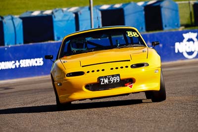 88;1990-Mazda-MX‒5;25-July-2009;Australia;FOSC;Festival-of-Sporting-Cars;John-Metham;Marque-Sports;Mazda-MX‒5;Mazda-MX5;Mazda-Miata;NSW;Narellan;New-South-Wales;Oran-Park-Raceway;Production-Sports-Cars;ZM999;auto;motorsport;racing;super-telephoto