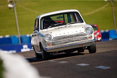 107;1964-Ford-Cortina-GT;25-July-2009;Australia;FOSC;Festival-of-Sporting-Cars;Group-N;Historic-Touring-Cars;Kerry-Hughes;NSW;Narellan;New-South-Wales;Oran-Park-Raceway;auto;classic;historic;motorsport;racing;super-telephoto;vintage