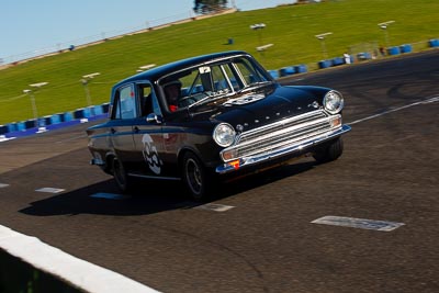 195;1964-Ford-Cortina;25-July-2009;Australia;FOSC;Festival-of-Sporting-Cars;Group-N;Historic-Touring-Cars;NSW;Narellan;New-South-Wales;Oran-Park-Raceway;Tom-Dyer;auto;classic;historic;motorsport;racing;telephoto;vintage