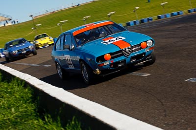 144;1976-Alfa-Romeo-Alfetta-GT;25-July-2009;Australia;FOSC;Festival-of-Sporting-Cars;Group-S;Lyndon-McLeod;NSW;Narellan;New-South-Wales;Oran-Park-Raceway;auto;classic;historic;motorsport;racing;telephoto;vintage